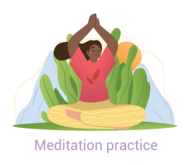 Siyahi kadın dışarıda Lotus pozisyonunda meditasyon yapıyor.