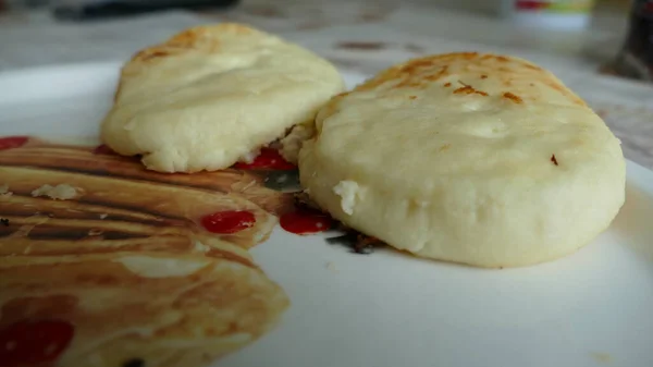 Dos Tartas Queso Están Plato — Foto de Stock