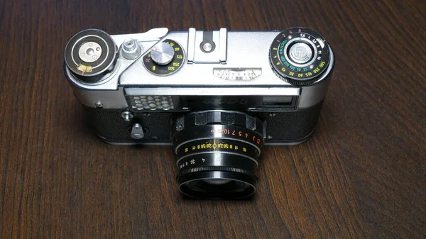 旧胶卷照相机顶视图 — 图库照片
