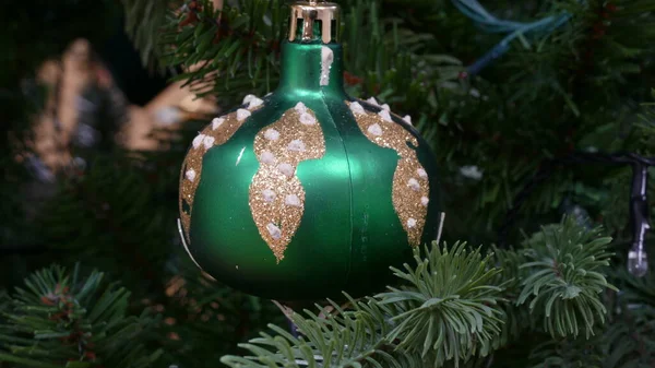 Hangt Speelgoed Aan Kerstboom — Stockfoto