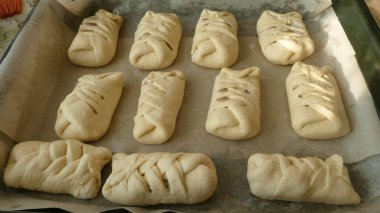 Balık turtaları şef tarafından hazırlanır.