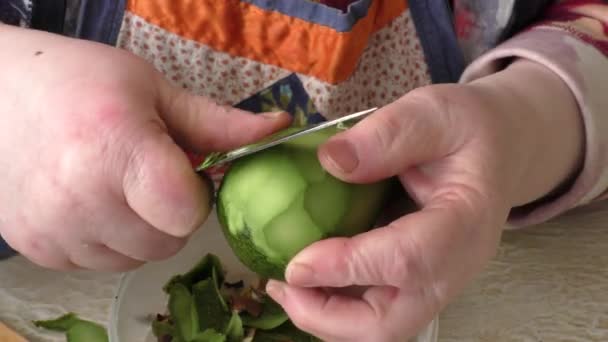 Chef Pela Aguacate Concepto Alimentos Saludables — Vídeo de stock