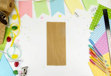 DIY ve çocukların yaratıcılığı. Adım adım talimatlar: Paskalya tavşanının el çantasından nasıl paketleneceği. Adım 1. Paskalya el yapımı