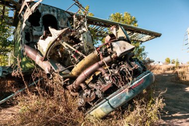 An-2 'nin radyal motor motor ön kısmı yakın çekim. Antonov Sovyet çift motorlu çift motorlu uçağı eski hava üssünde terk etti, Vovchansk, Ukrayna 'da havacılık hala devam ediyor