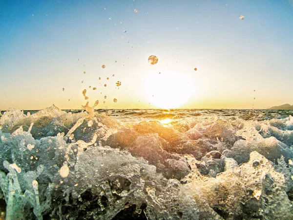 Ondas Azuis Brilhantes Mar Por Sol Greece Mar Com Cores — Fotografia de Stock