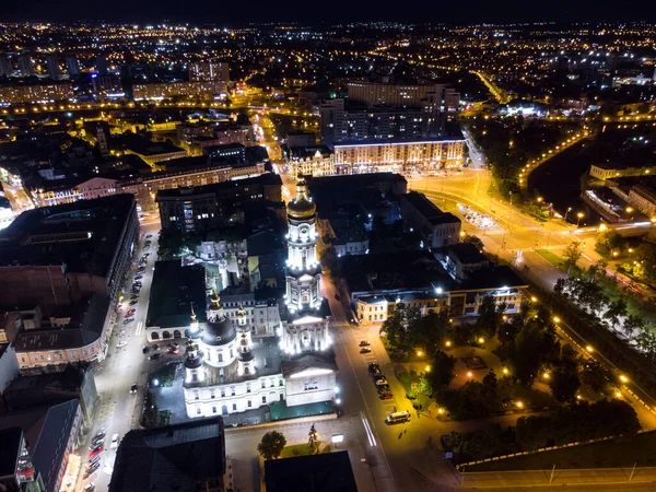Dormition Katedrali Akşam Işıklarıyla Aydınlatıldı Ukrayna Şehir Merkezindeki Kharkiv Şehrinin — Stok fotoğraf