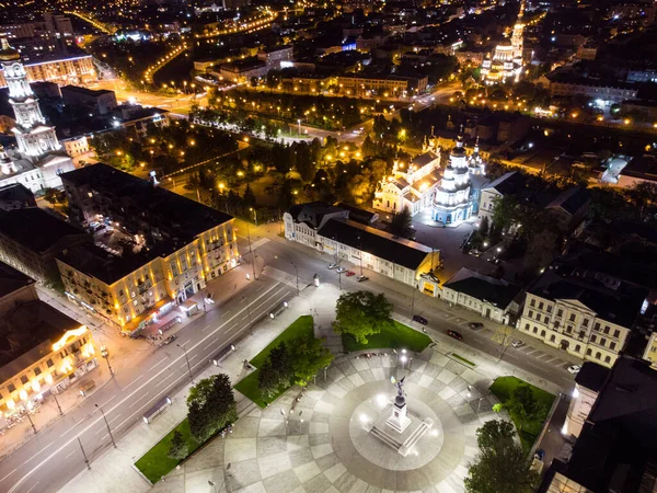 Luci Notturne Illuminato Vista Panoramica Aerea Piazza Del Centro Città — Foto Stock