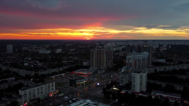 Epic Vibrante Puesta Sol Vista Aérea Distrito Residencial Ciudad Serpnia — Vídeo de stock