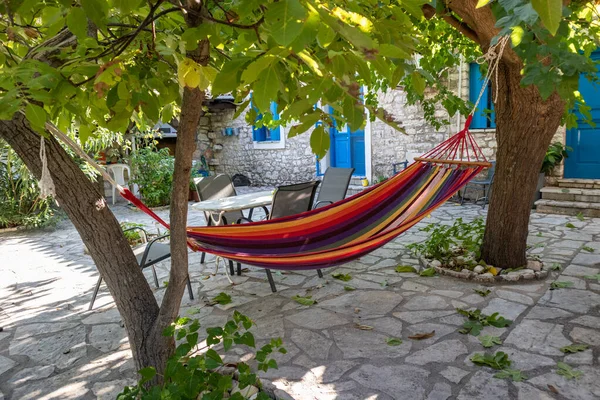 Colorful Hammock Recreation Zone Sun Shining Green Tree Branches Summer — Stock Photo, Image