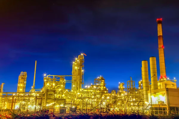 Oil refinery — Stock Photo, Image
