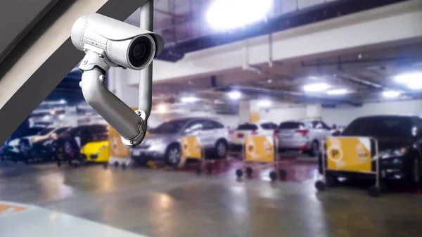CCTV kamera veya gözetim sistemi üzerinde park