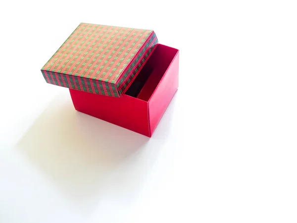 Kırmızı kağıt kutusu hediye veya yıl dönümü nesne için — Stok fotoğraf