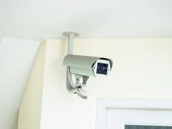 Système de surveillance dans les immeubles de bureaux modernes — Photo