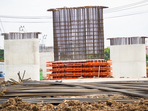 Iron construction to construct concrete pole — Stock Photo, Image