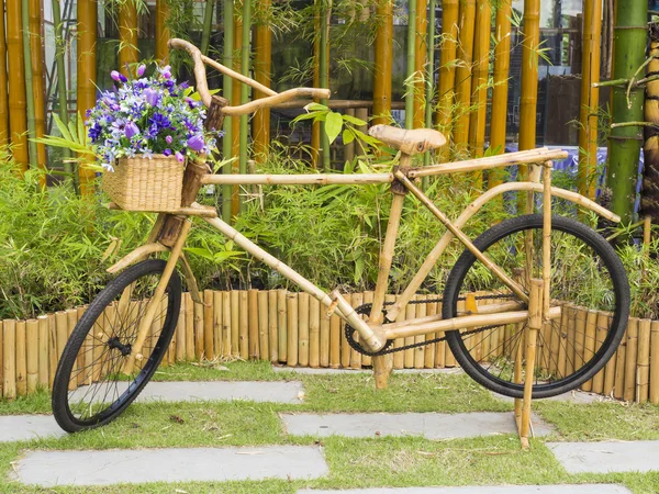 Ποδήλατο έτοιμοι να βόλτα, από μπαμπού — Φωτογραφία Αρχείου