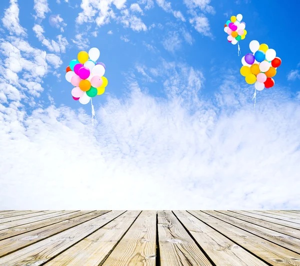 Balões grama verde e céu — Fotografia de Stock