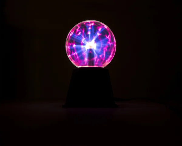 Electric spark on plasma ball — Stock Photo, Image