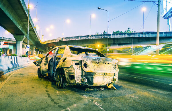 the car accident and berned 