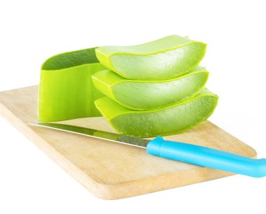 aloe vera üzerinde beyaz izole