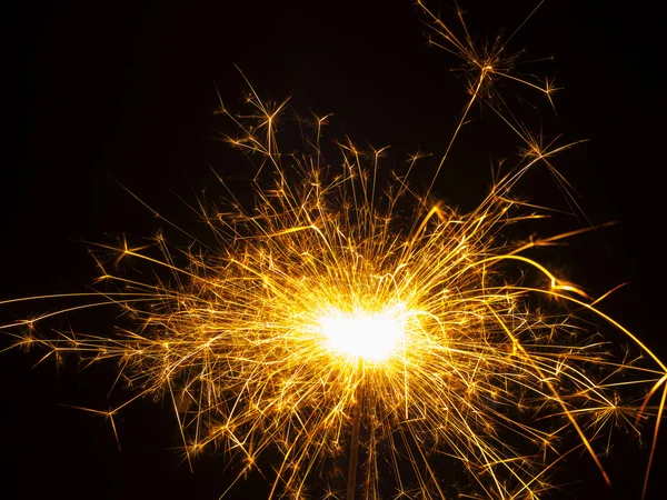 Fuego de la explosión de la galleta en negro — Foto de Stock