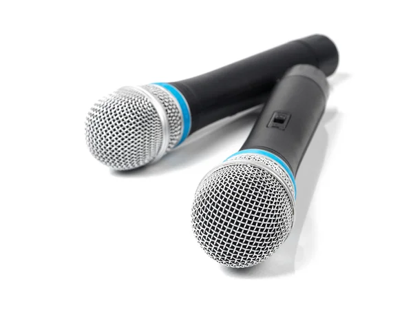 Černé mikrofon izolovaných na bílém — Stock fotografie