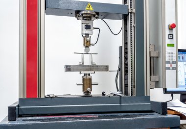 Mühendislik çekme dayanımı makine işlemi test