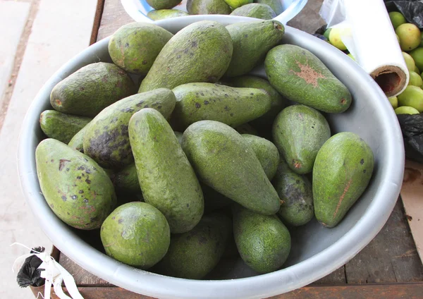 Bowl of Ripe Avocados — Stock Photo, Image