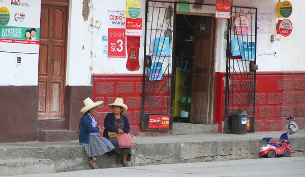 Street Scene in Small Peruvian Town — Stock Photo, Image