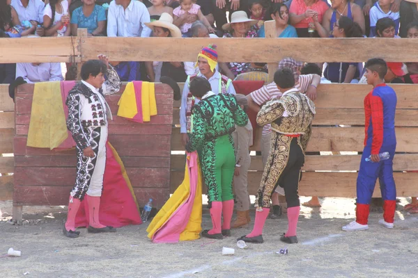 Matadors at Bullfight in Peru — Stock Photo, Image