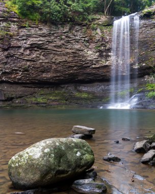 Cherokee Falls, Gürcistan'daki Cloudland Kanyon Devlet Parkı