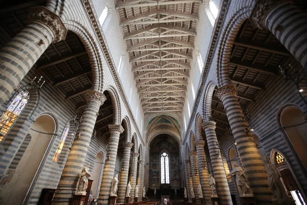 오르비에토 성당의 내부입니다 고품질 — 스톡 사진