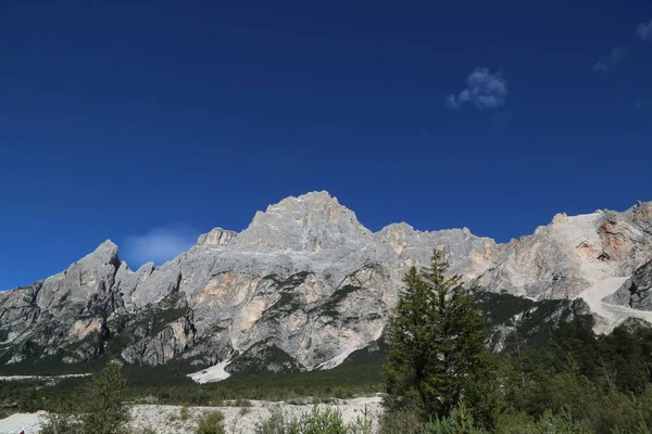 Hory Dolomit u Cortina DAmpezzo — Stock fotografie