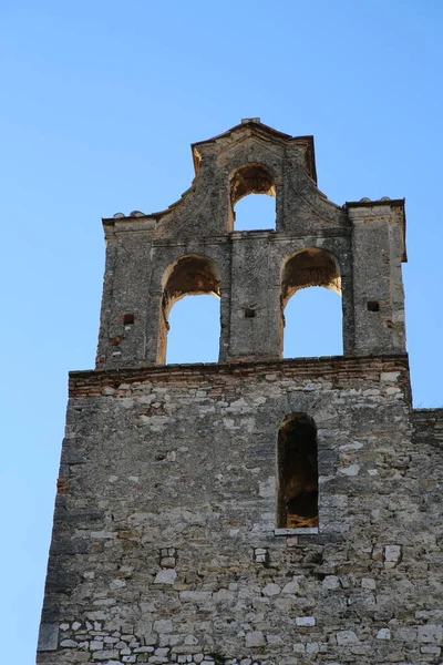 나르니 시에 있는 고대 교회 의유적 — 스톡 사진