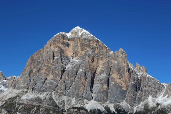Góry Dolomitów w pobliżu Cortina DAmpezzo — Zdjęcie stockowe
