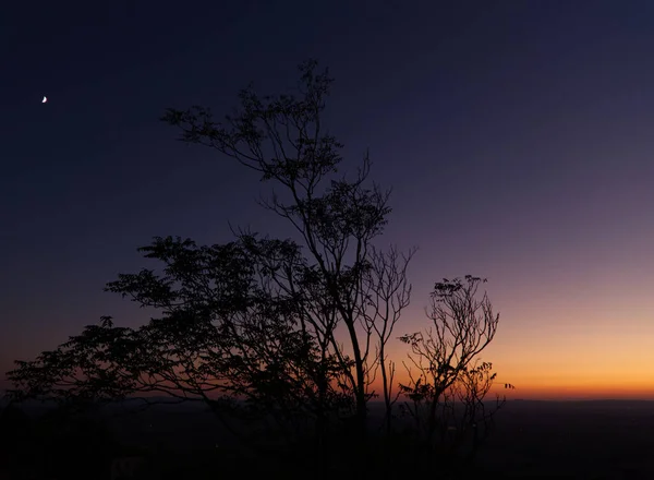 Zonsondergang uitzicht vanaf de heuvel van Cortona, Italië — Stockfoto