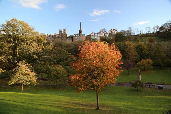 Edynburg jesienią, Szkocja — Zdjęcie stockowe