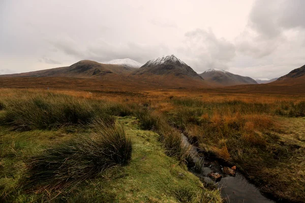 Il paesaggio autunnale delle Highlands scozzesi — Foto Stock