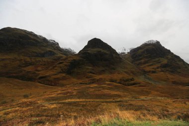 İskoçya 'daki Glencoe' nun Üç Kız Kardeşi
