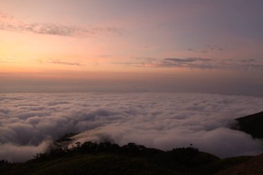Ekvador And Dağlarında Günbatımı