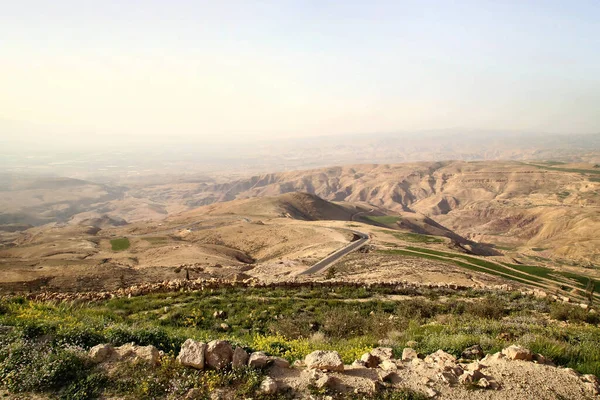 Krajinný pohled z Mount Nebo v Jordánsku — Stock fotografie