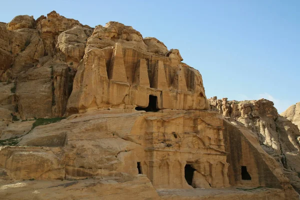 Petra, Ιορδανία, το τοπίο πριν από την είσοδο στο Siq — Φωτογραφία Αρχείου