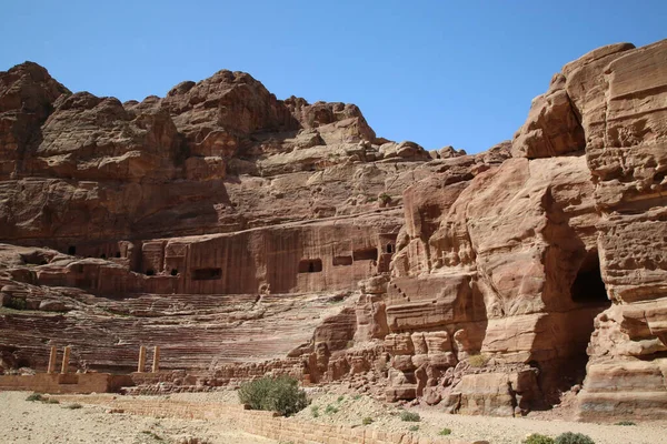 Veduta del teatro nabateo di Petra — Foto Stock