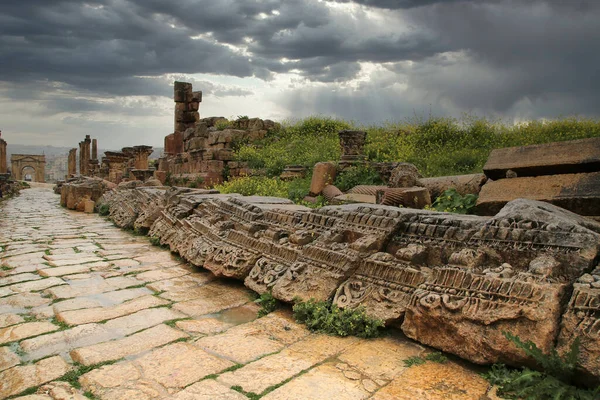 Το Cardo Maximus στην αρχαία ρωμαϊκή πόλη Jerash, Ιορδανία — Φωτογραφία Αρχείου