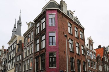 Amsterdam şehrinin tipik evleri