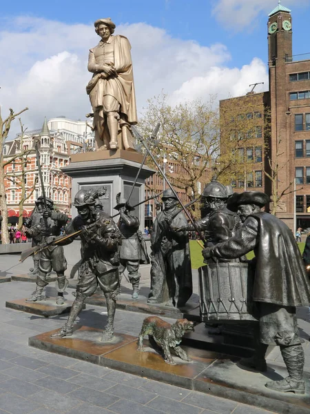 Monumento a Rembrandt en Ámsterdam — Foto de Stock