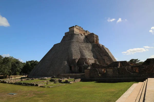 A pirâmide dos adivinhos em Tlaxcala, México — Fotografia de Stock