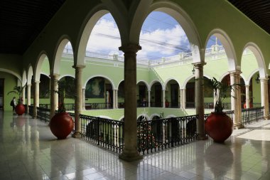 Meksika 'nın Merida şehrindeki Koloni konağı.