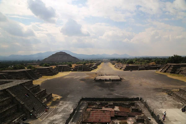 Teotihuacan vista da Pirâmide da Lua, México — Fotografia de Stock