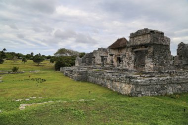 Meksika 'nın Tulum kentindeki harabeler