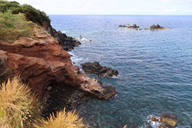 Sao Jorge adasındaki Ponta do Topo uçurumu, Azores